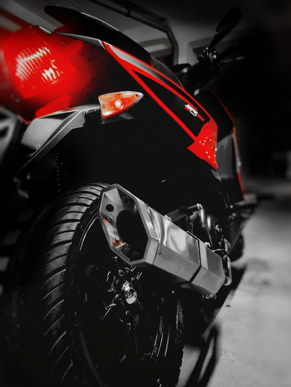 Barrel Rogue Exhaust for Aprilia SR 160 / SXR 160 with Adapter | Rogue 1 & Rogue 2 304 Stainless Steel Performance Slip-On