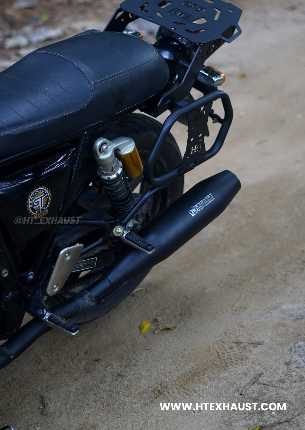 INTERCEPTOR AND GT 650 EXHAUST BLACK IN 320 - View 2
