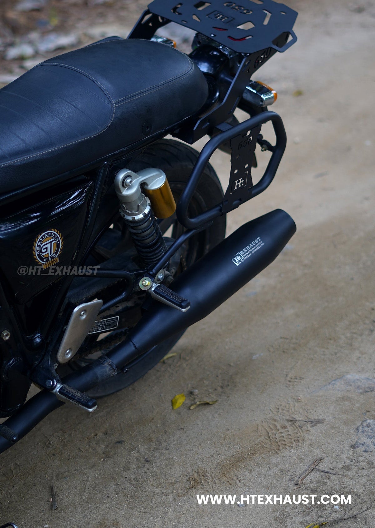INTERCEPTOR AND GT 650 EXHAUST BLACK IN 320 - View 2