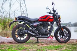 PowerRage Slip-On Exhaust for Royal Enfield Hunter 350 – Black Finish Performance Exhaust - View 7