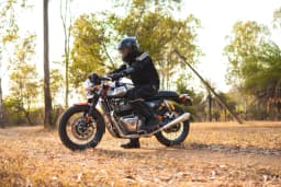PowerRage Slip-On Exhaust for Royal Enfield Interceptor 650 / GT 650 – Polish Finish Short Type - View 5