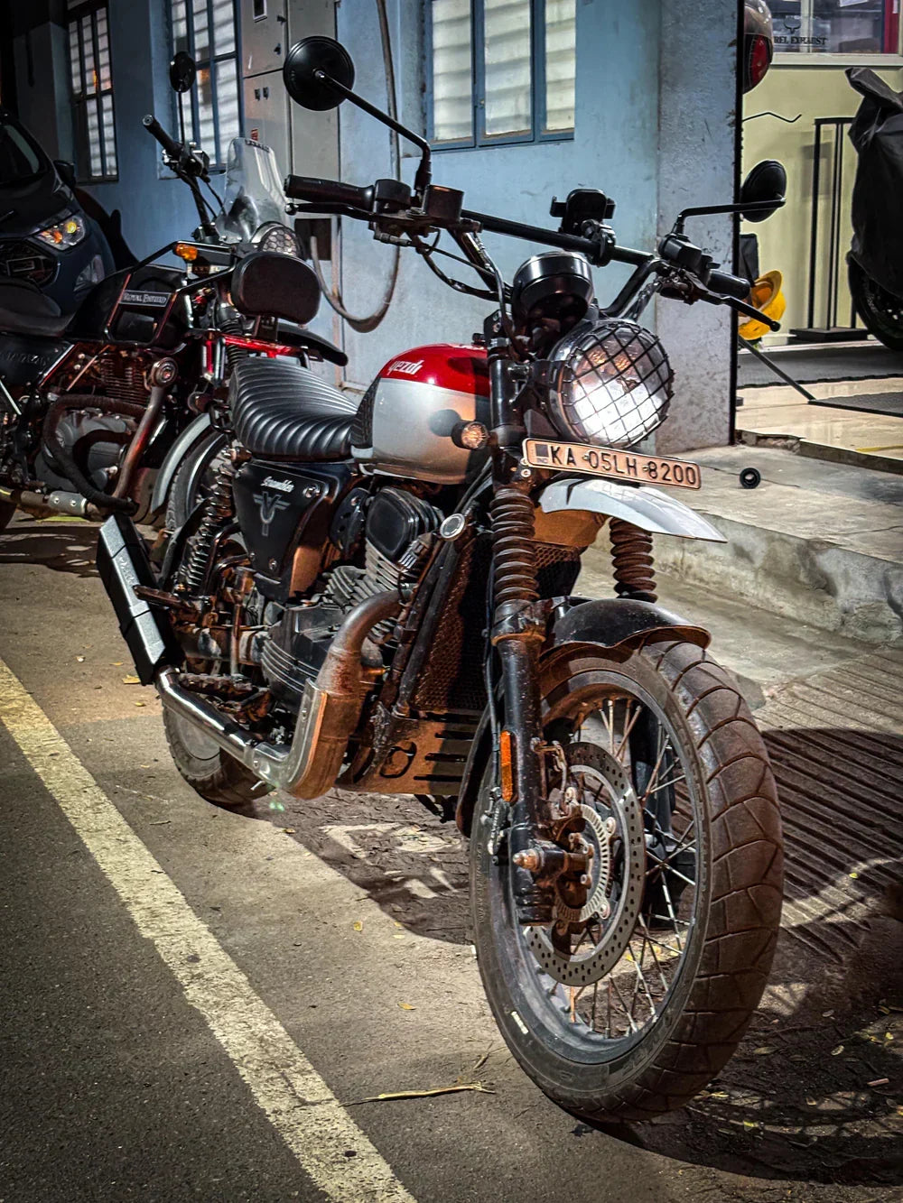 Barrel Rogue 2.0 Exhaust with Link Pipe for Yezdi Scrambler | 304 Stainless Steel Slip-On Performance Exhaust (DB Killer