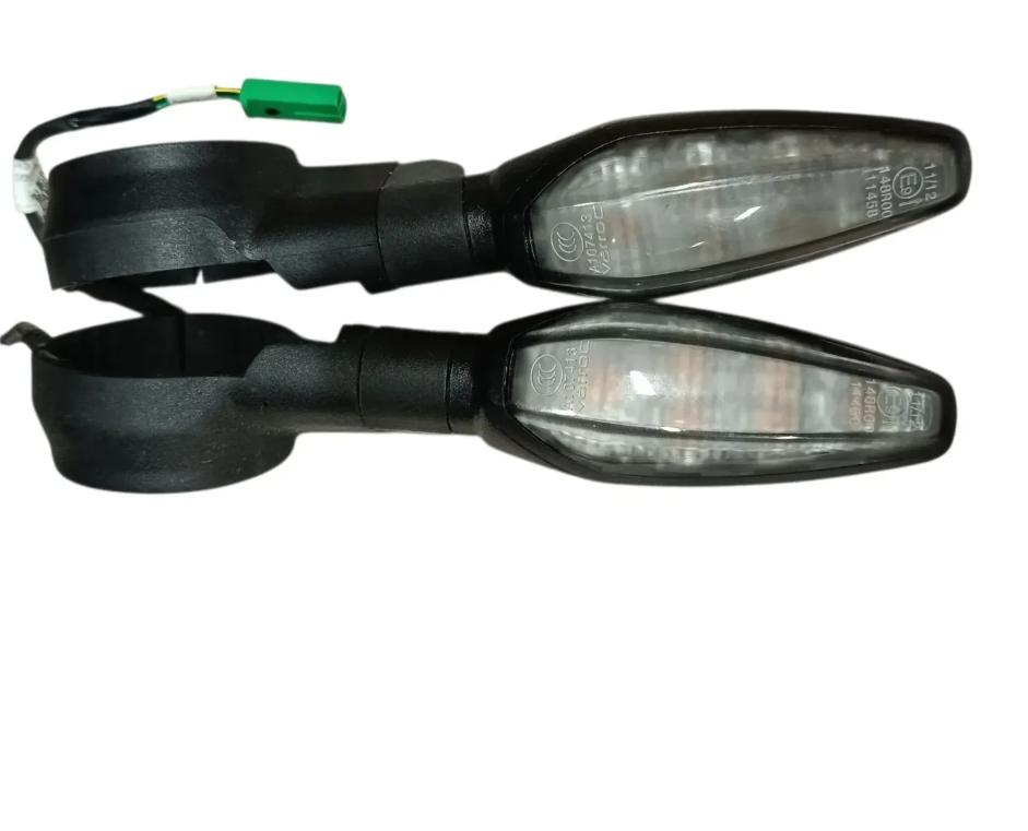 Triumph speed 400 front indicator set of 2